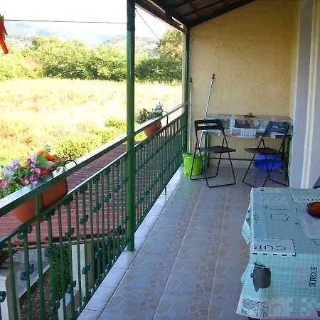 Portoni Apartament *